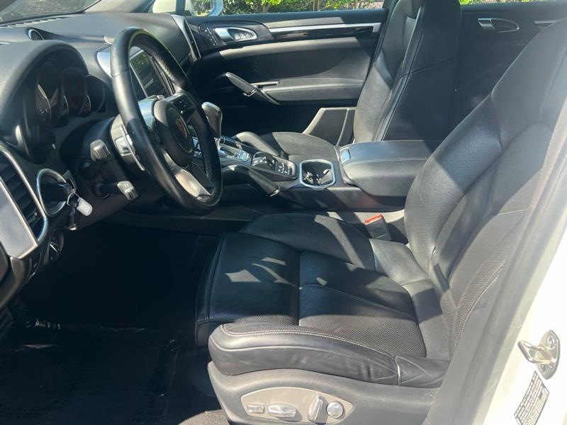 Porsche Cayenne AWD 2017