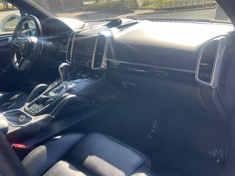 Porsche Cayenne AWD 2017