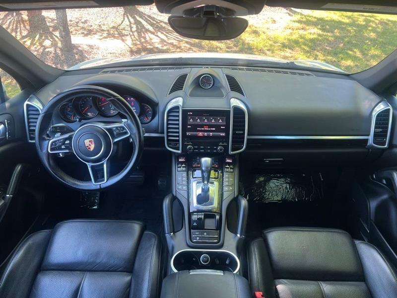 Porsche Cayenne AWD 2017