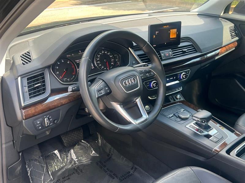 Audi Q5 Premium 45 TFSI quattro 2019