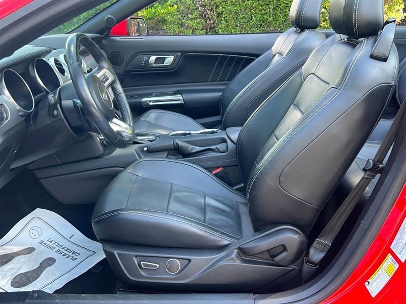 Ford Mustang EcoBoost Convertible 2019