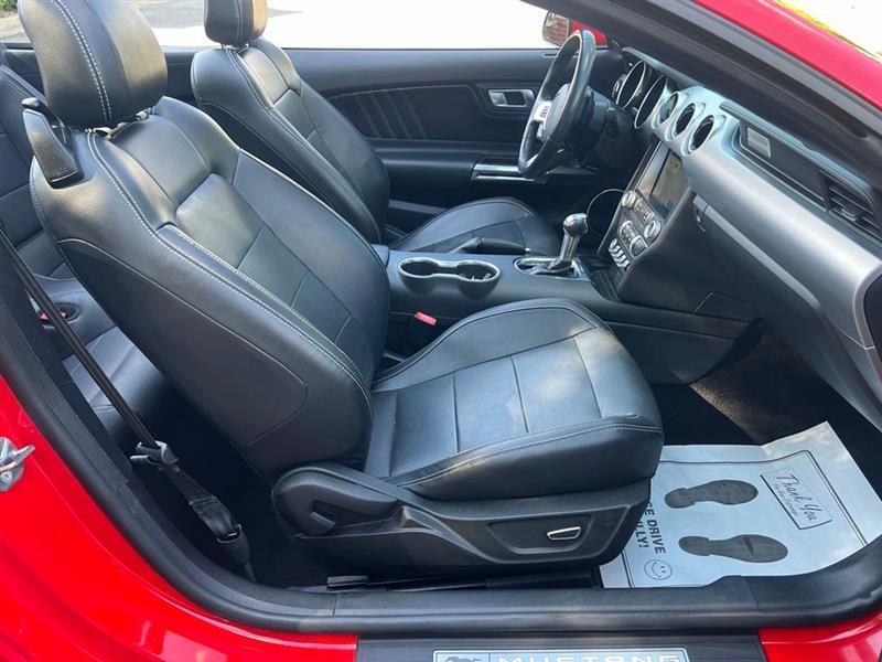 Ford Mustang EcoBoost Convertible 2019