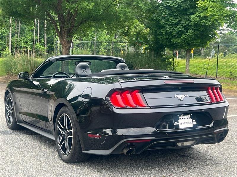 Ford Mustang EcoBoost Convertible 2020