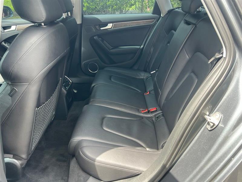 Audi A4 4dr Sdn Auto quattro 2.0T Premium Plus 2014