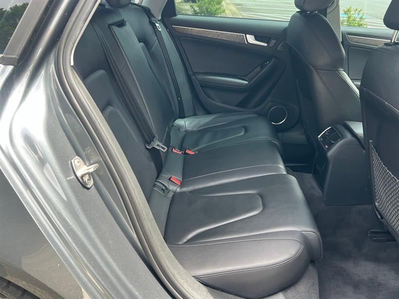 Audi A4 4dr Sdn Auto quattro 2.0T Premium Plus 2014