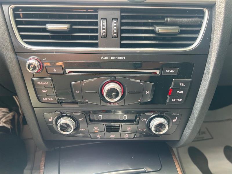 Audi A4 4dr Sdn Auto quattro 2.0T Premium Plus 2014