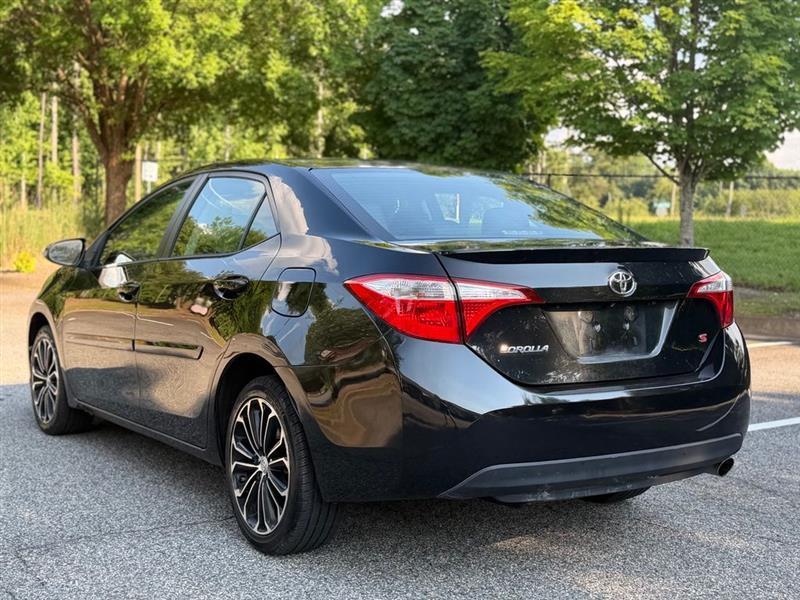 Toyota Corolla 4dr Sdn CVT LE Premium (Natl) 2015