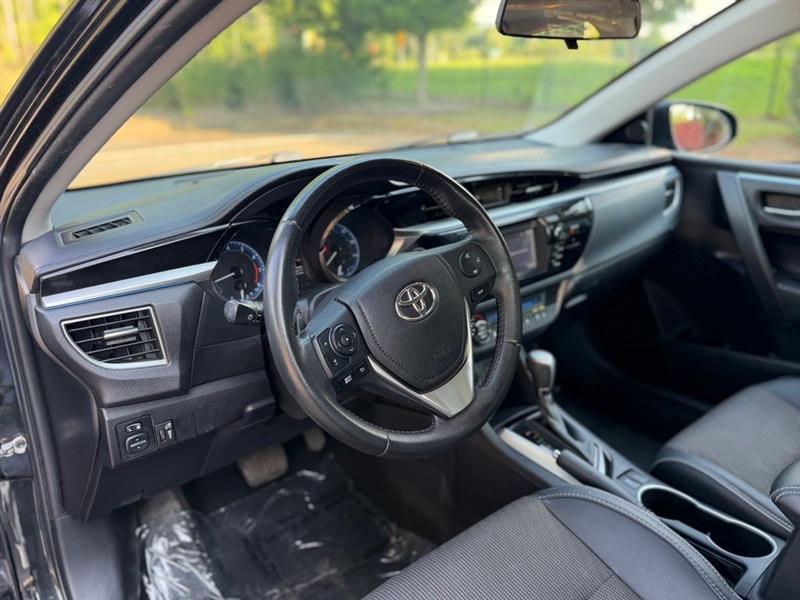 Toyota Corolla 4dr Sdn CVT LE Premium (Natl) 2015