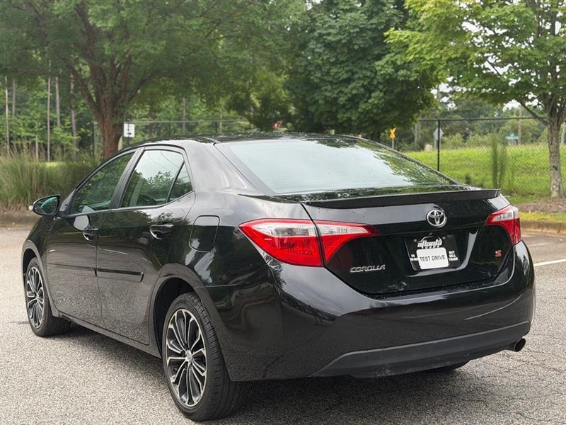 Toyota Corolla 4dr Sdn CVT LE Premium (Natl) 2015