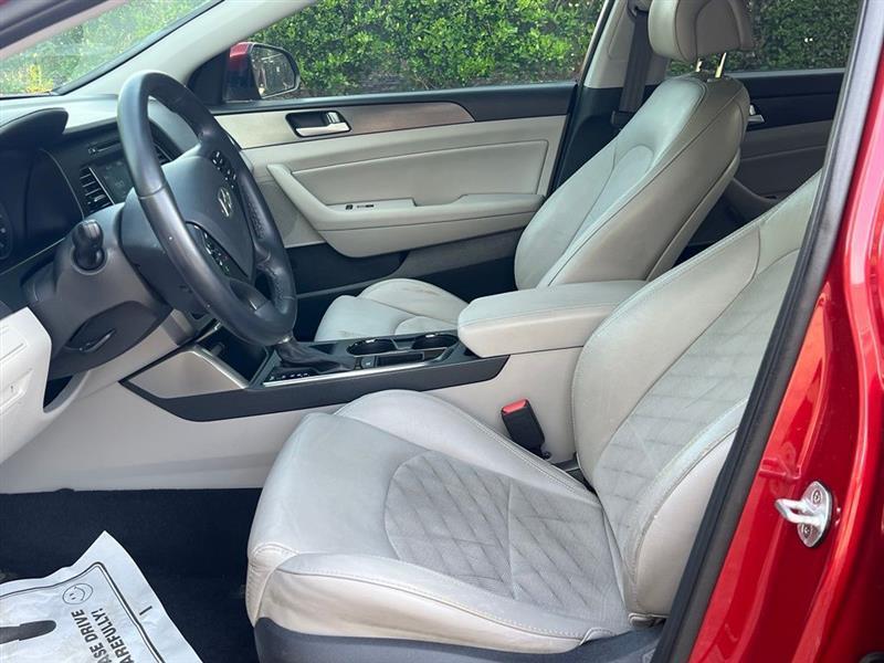 Hyundai Sonata Sport 2.4L 2017