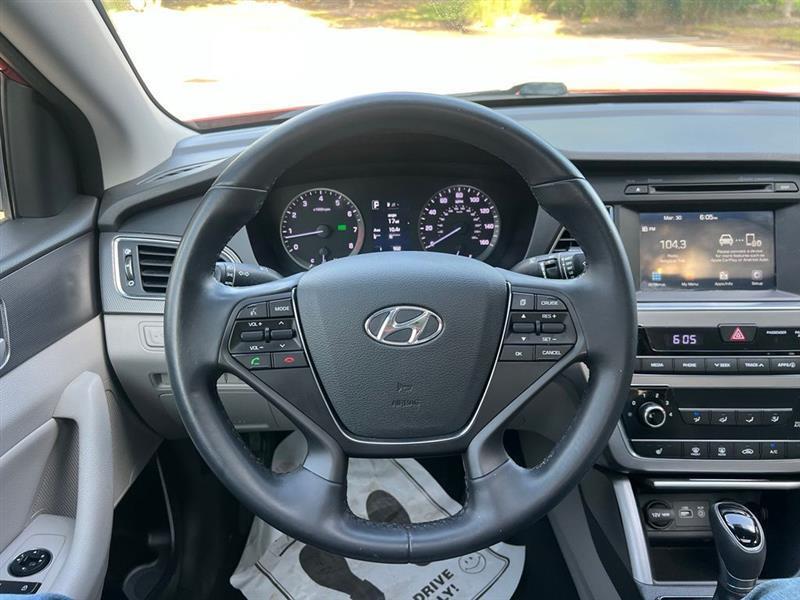 Hyundai Sonata Sport 2.4L 2017