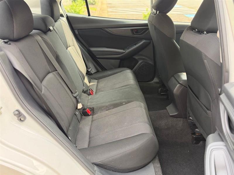 Subaru Impreza 2.0i 4-door CVT 2017