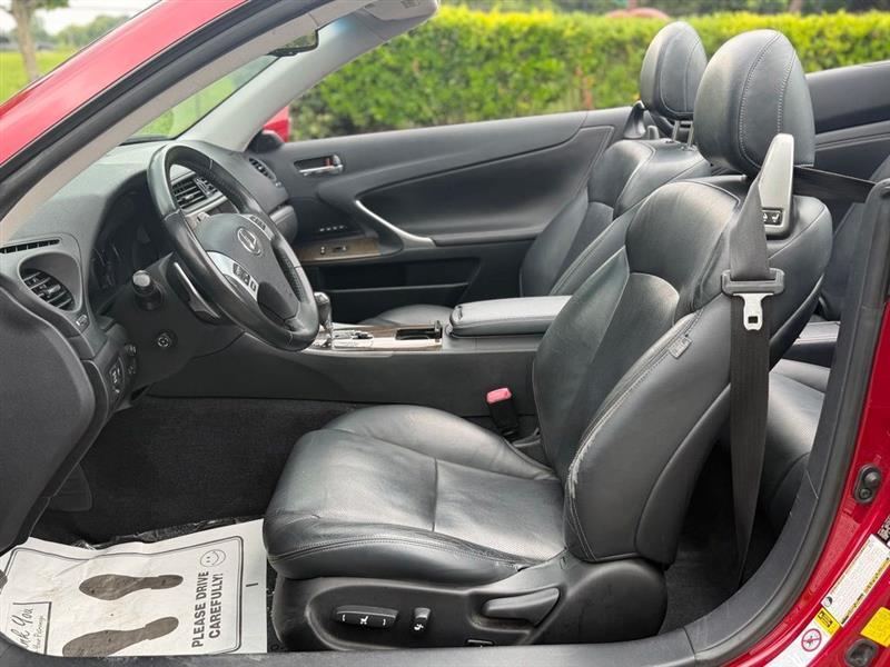 Lexus IS 250C 2dr Conv Man 2011