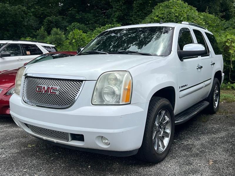 GMC Yukon Denali AWD 4dr 2007