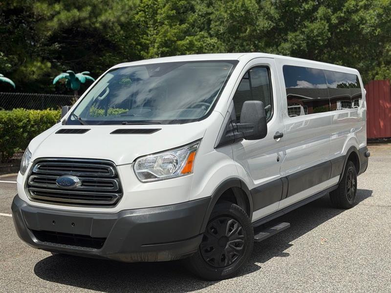 2018 Ford Transit Passenger Wagon T-350 148" Low Roof XL Swing-Out RH Dr