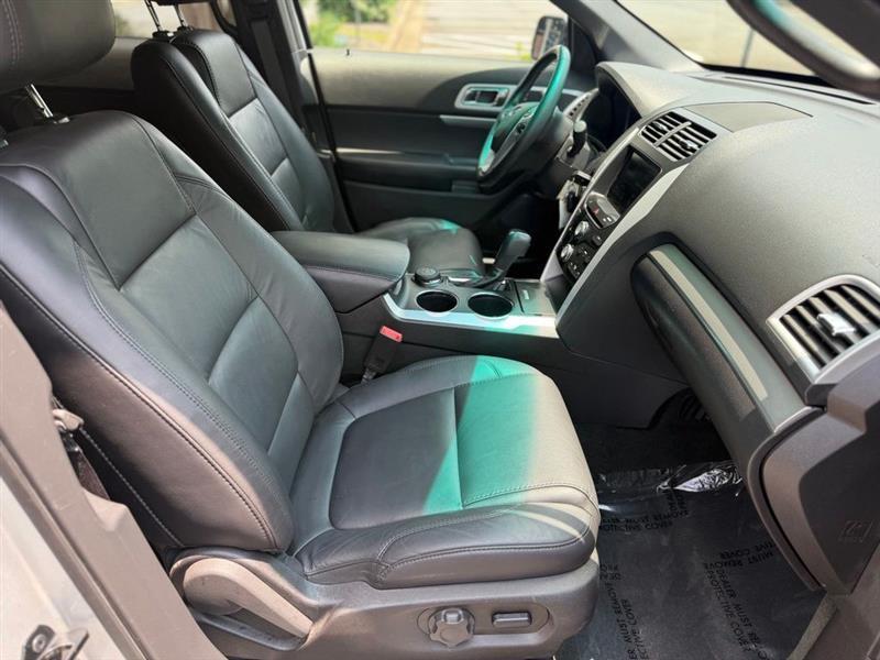 Ford Explorer 4WD 4dr XLT 2014