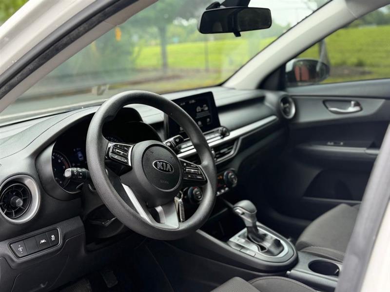 Kia Forte LXS IVT 2019