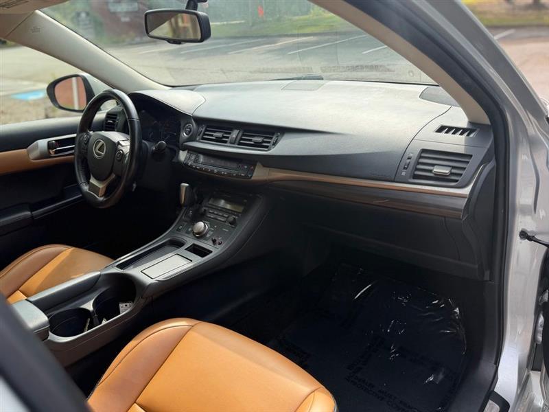 Lexus CT 200h 5dr Sdn Hybrid 2016