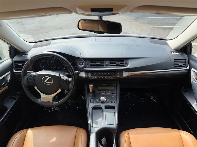 Lexus CT 200h 5dr Sdn Hybrid 2016
