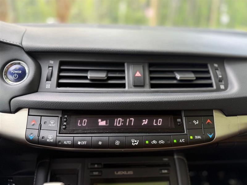 Lexus CT 200h 5dr Sdn Hybrid 2016