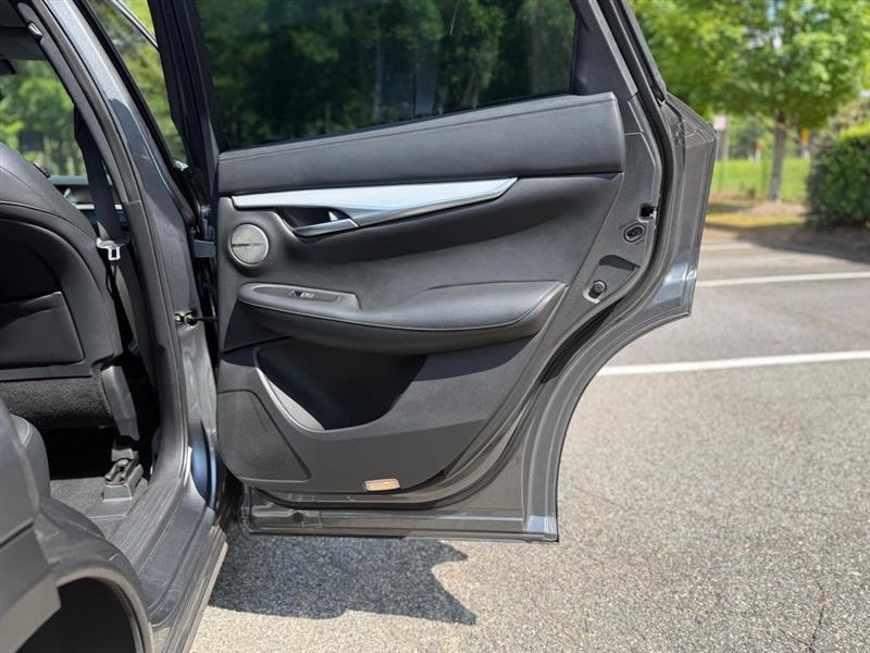 Infiniti QX50 ESSENTIAL FWD 2019