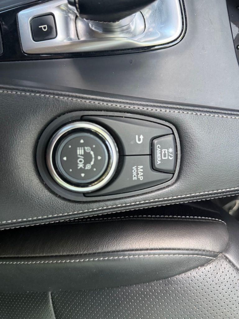 Infiniti QX50 ESSENTIAL FWD 2019