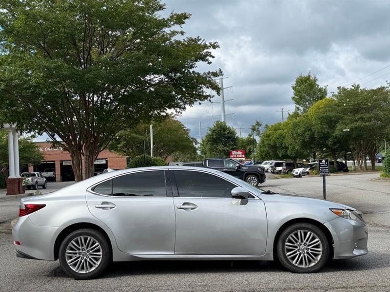 Lexus ES 350 4dr Sdn 2013