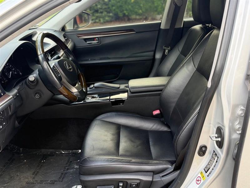 Lexus ES 350 4dr Sdn 2013
