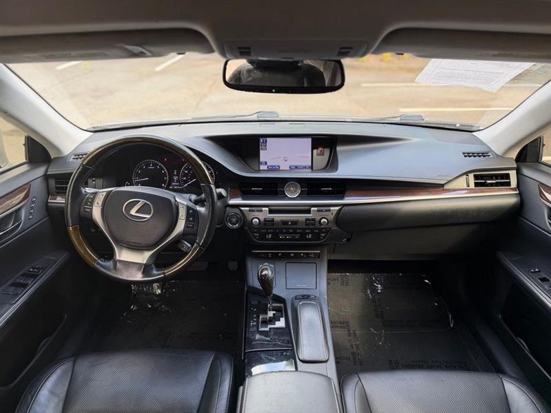 Lexus ES 350 4dr Sdn 2013