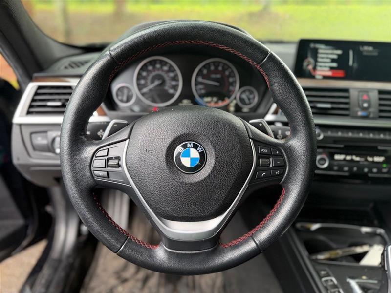 BMW 3 Series 4dr Sdn 328i xDrive AWD SULEV 2016