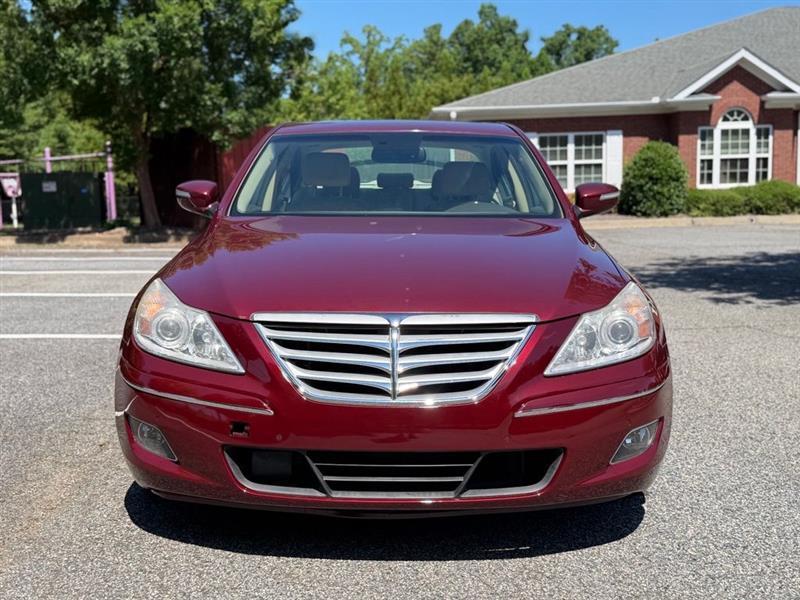 Hyundai Genesis 4dr Sdn V8 2011