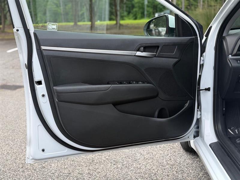 Hyundai Elantra SE Auto 2019