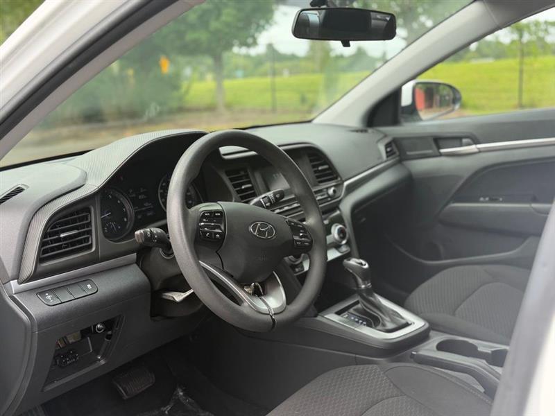Hyundai Elantra SE Auto 2019