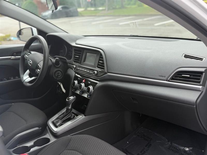 Hyundai Elantra SE Auto 2019