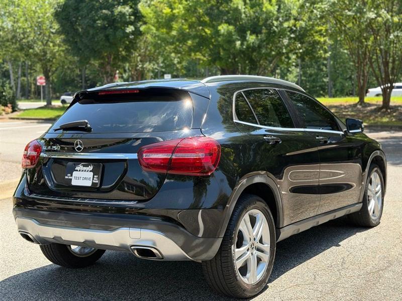 Mercedes-Benz GLA GLA 250 SUV 2019