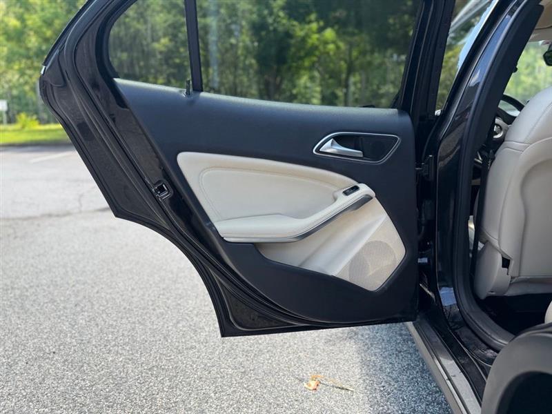 Mercedes-Benz GLA GLA 250 SUV 2019