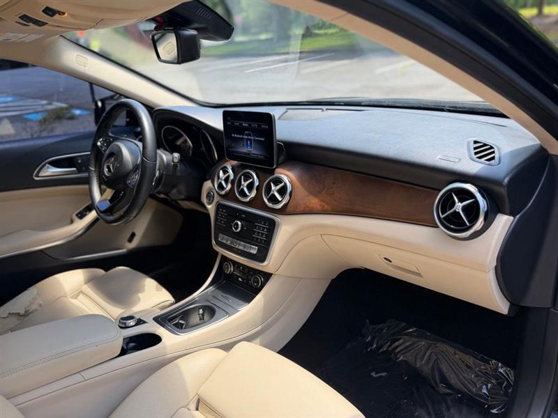 Mercedes-Benz GLA GLA 250 SUV 2019