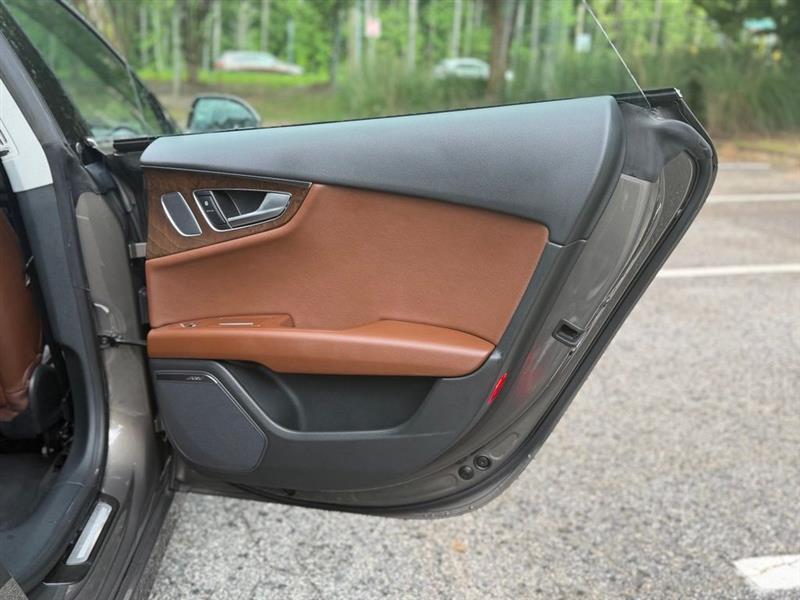 Audi A7 4dr HB quattro 3.0 Premium Plus 2016