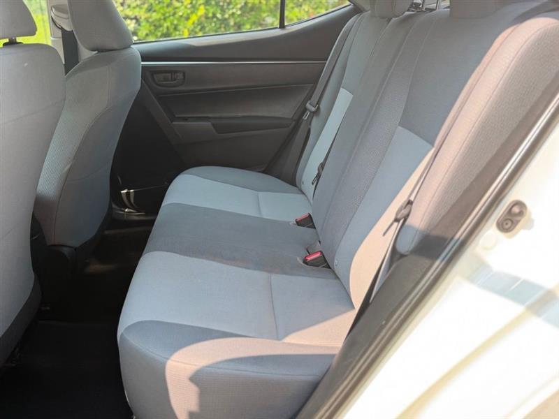 Toyota Corolla 4dr Sdn CVT LE Premium (Natl) 2015