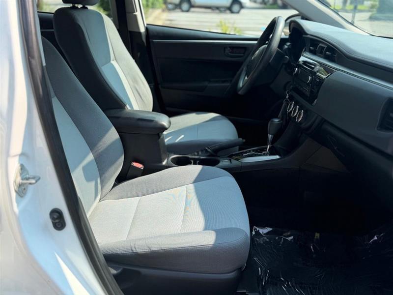 Toyota Corolla 4dr Sdn CVT LE Premium (Natl) 2015