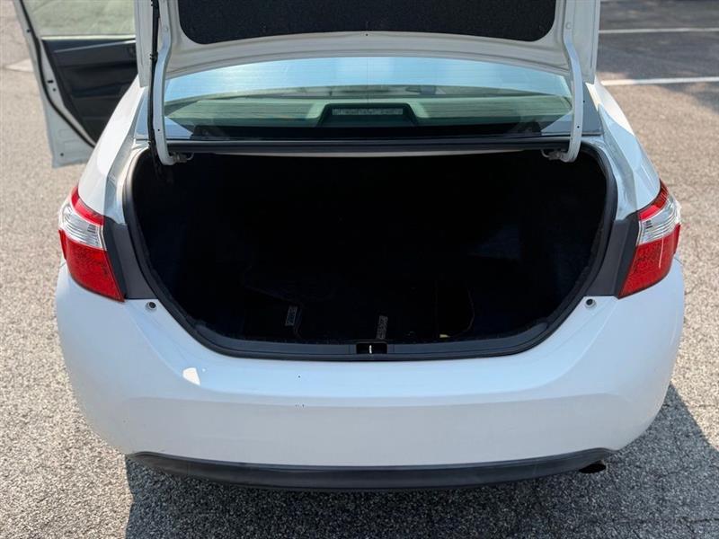 Toyota Corolla 4dr Sdn CVT LE Premium (Natl) 2015