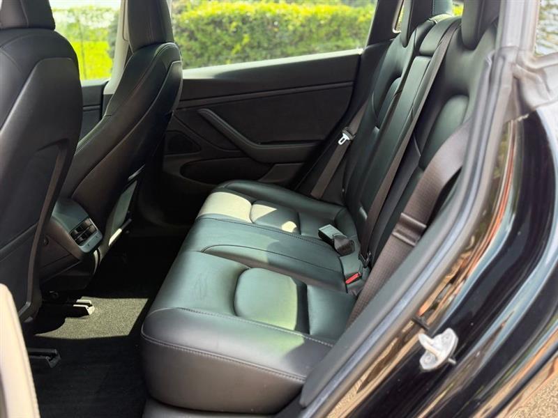 Tesla Model 3 Mid Range Battery RWD 2018