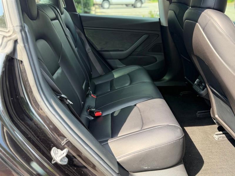 Tesla Model 3 Mid Range Battery RWD 2018