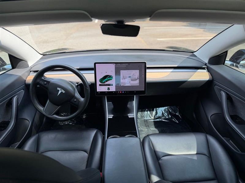 Tesla Model 3 Mid Range Battery RWD 2018
