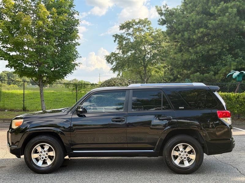 Toyota 4Runner RWD 4dr V6 Limited (Natl) 2012