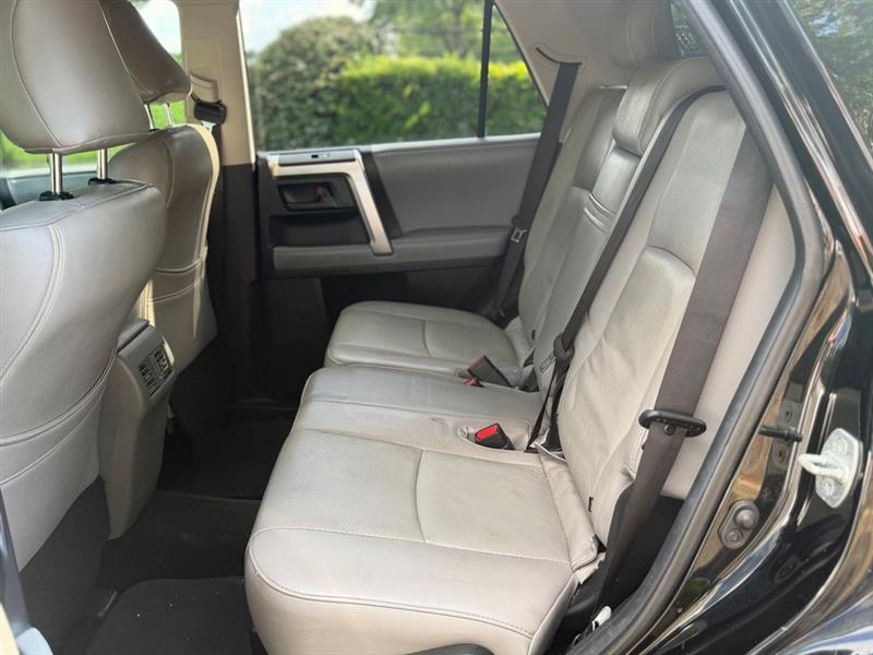 Toyota 4Runner RWD 4dr V6 Limited (Natl) 2012