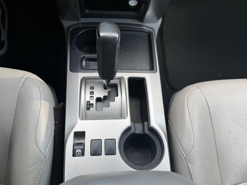 Toyota 4Runner RWD 4dr V6 Limited (Natl) 2012