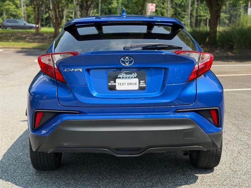 Toyota C-HR LE FWD (Natl) 2020