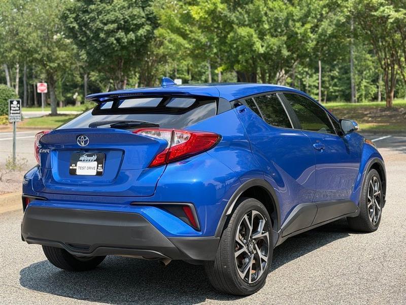 Toyota C-HR LE FWD (Natl) 2020