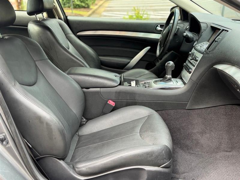 Infiniti Q60 Coupe 2dr Auto AWD 2015